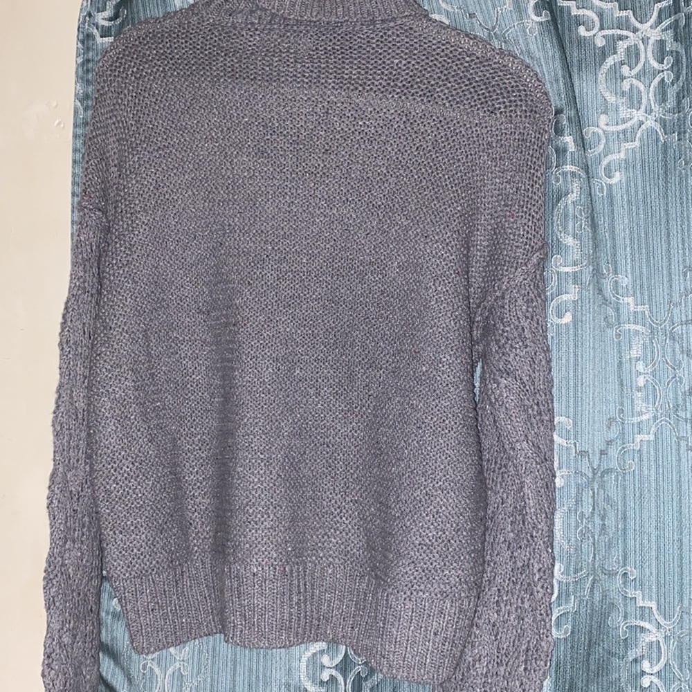 Gray Turtle neck - Picture 4 of 4